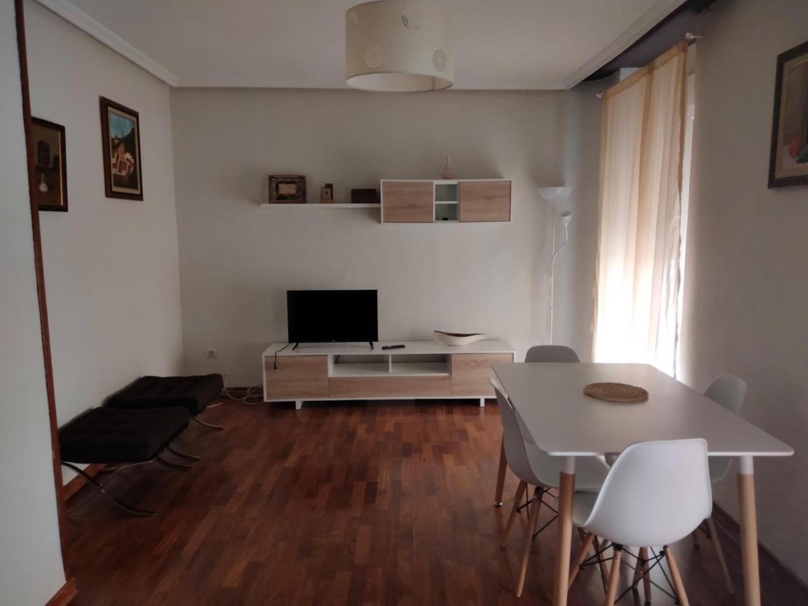 Delsan Apartment Linares  Exterior photo